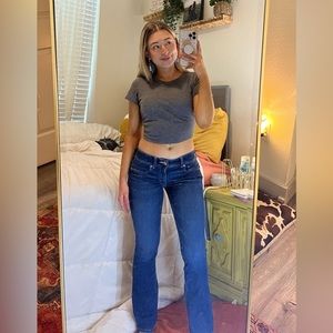 💙AMERICAN EAGLE KICK BOOT JEANS💙
                    LIGHTLY WORN